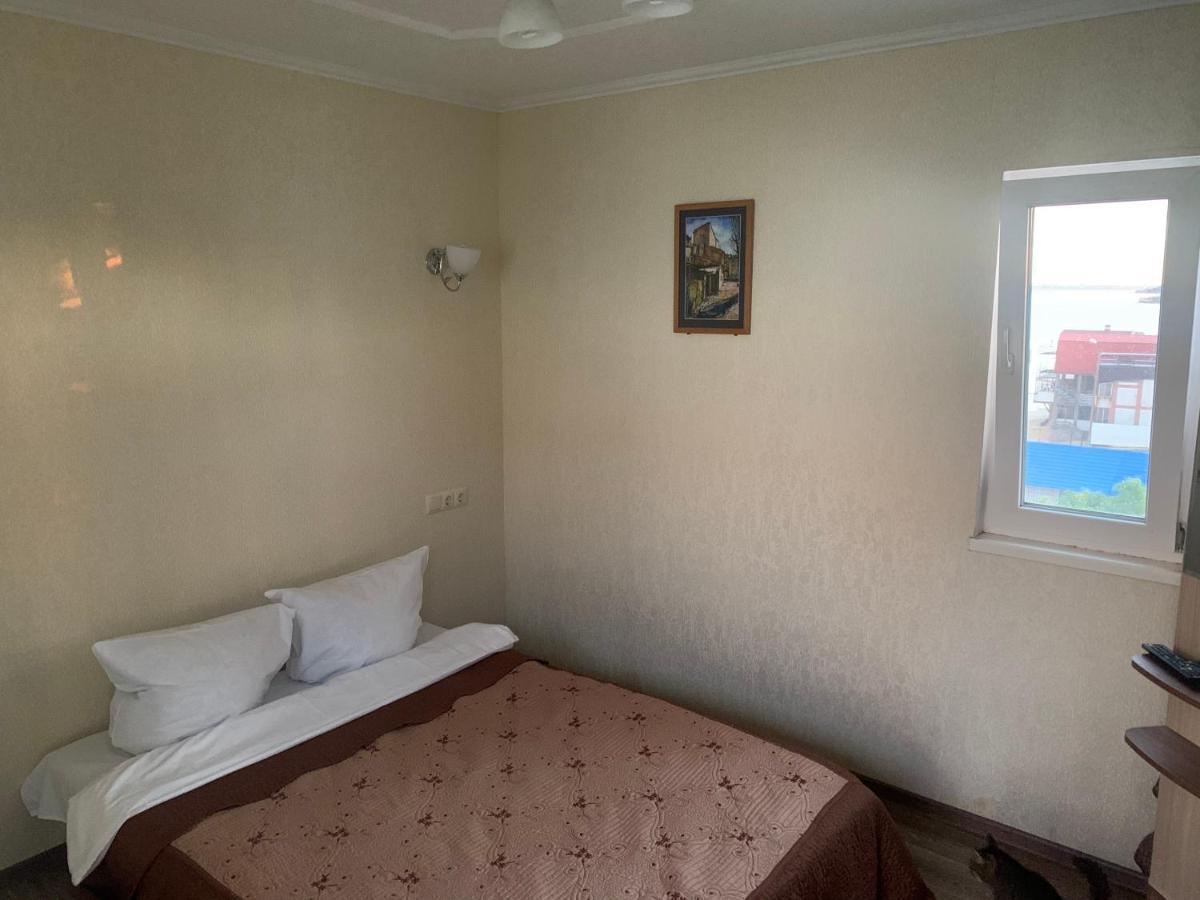 Guest House Dacha Nova Dofinivka Exterior foto